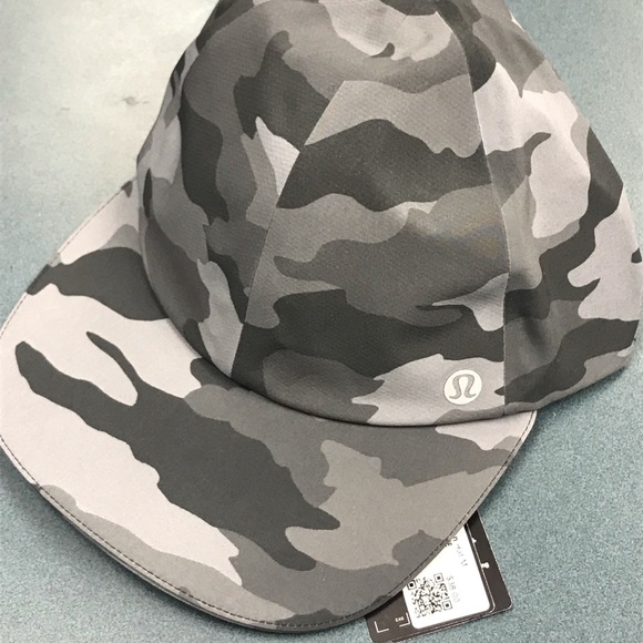 lululemon athletica Accessories - Lululemon Fast and Free running hat in camo❤️